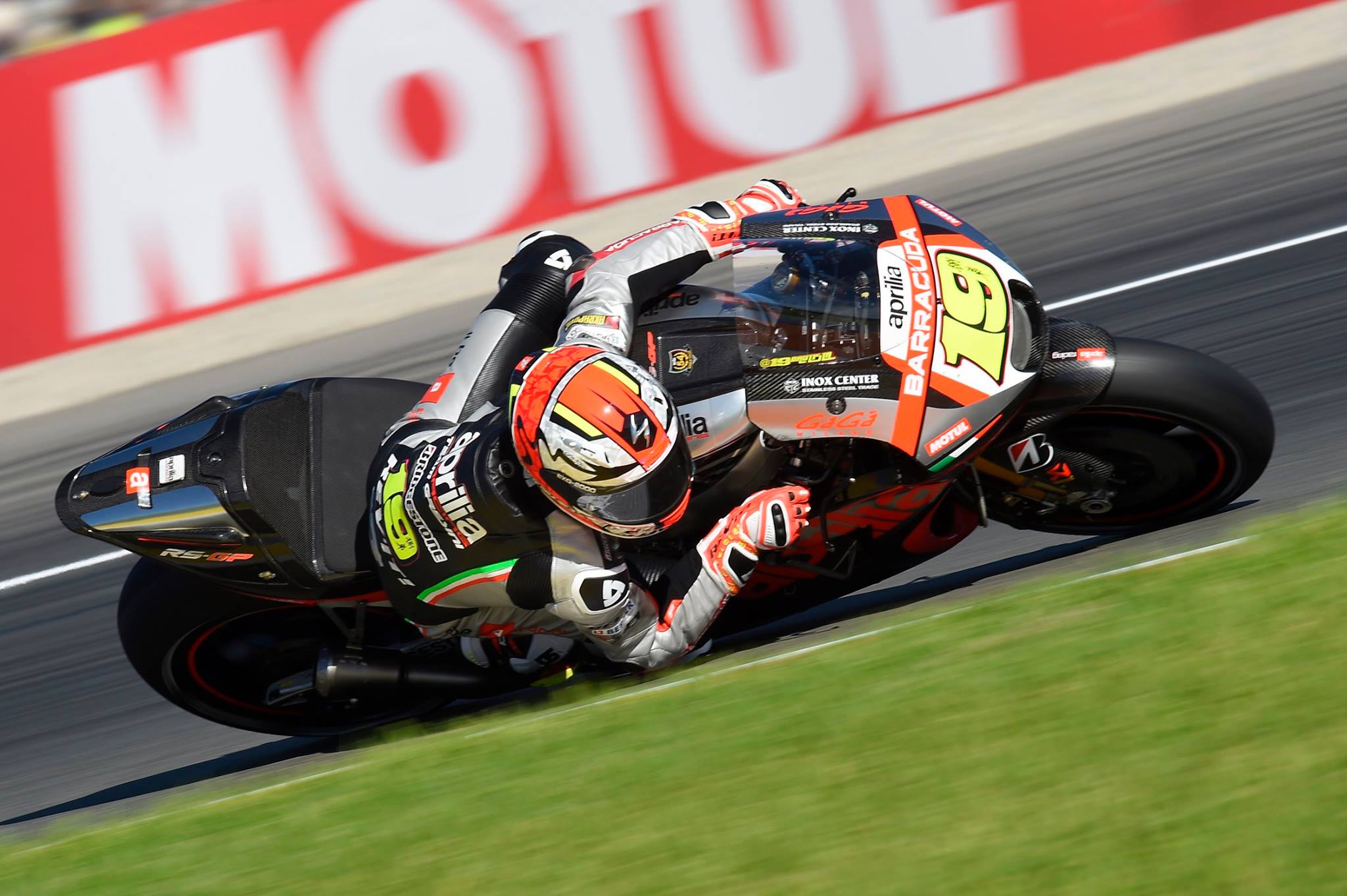 Álvaro Bautista: “Durante o ano melhorámos muito”