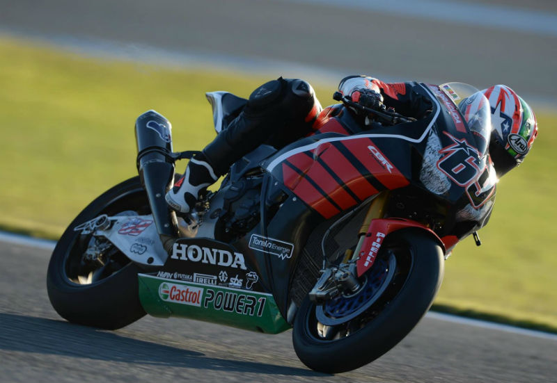 Nicky Hayden termina o dia na frente