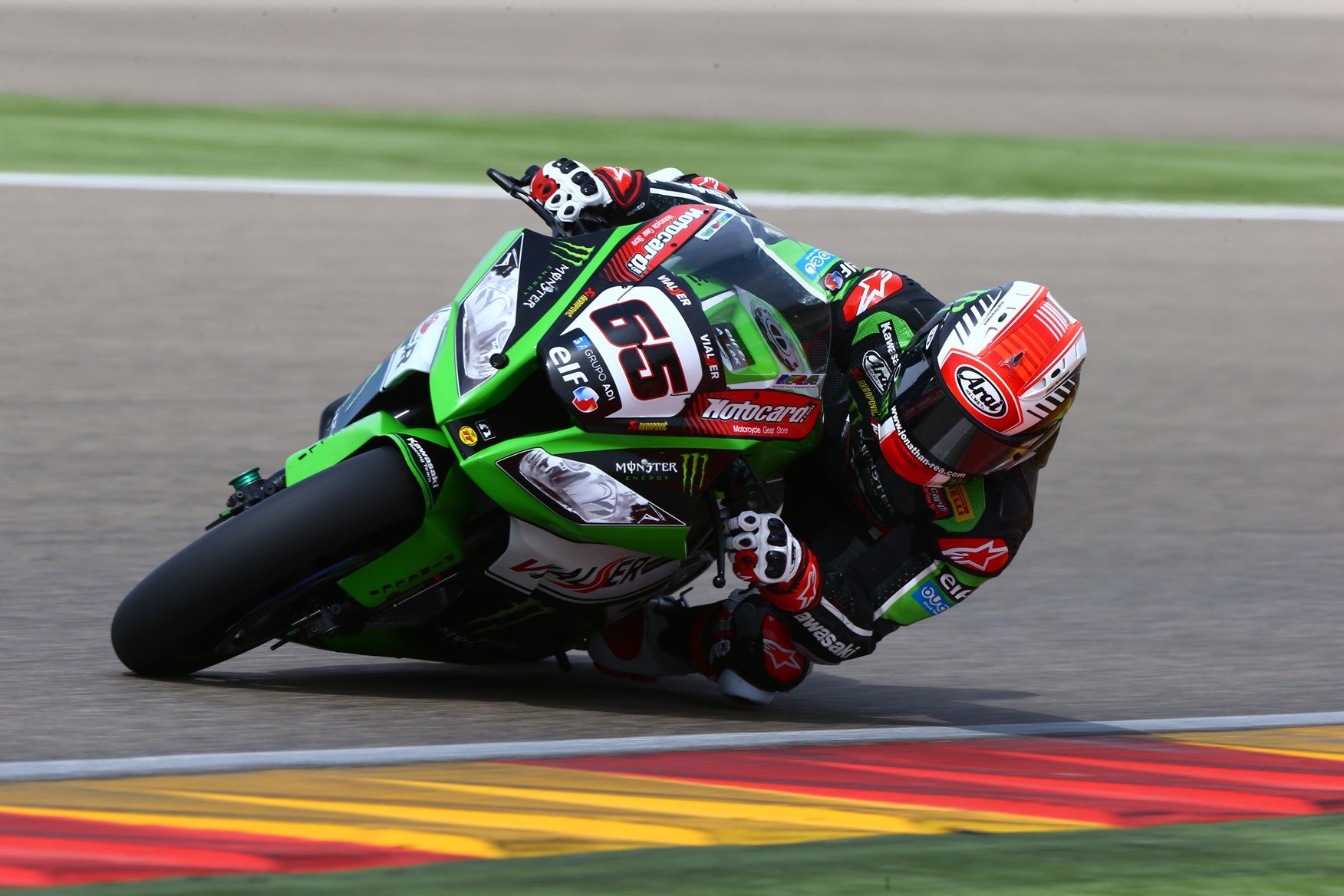 Jonathan Rea testemunhou alerta de bomba no aeroporto de Gatwick