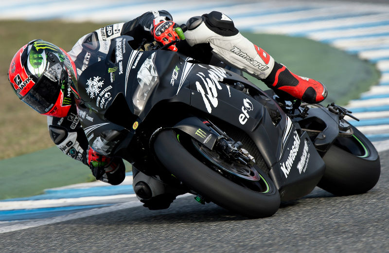 Tom Sykes dita o ritmo em Jerez