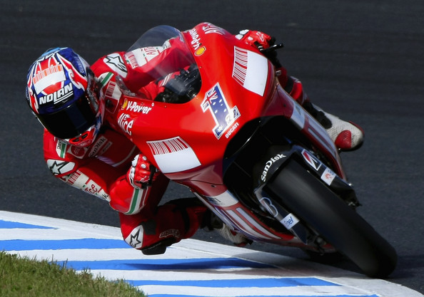 Casey Stoner não deverá testar com pilotos oficiais da Ducati