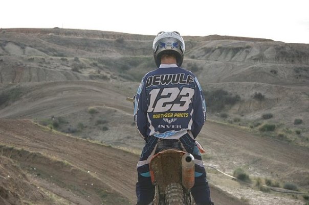 Jeffrey Dewulf assina com a KMP Racing