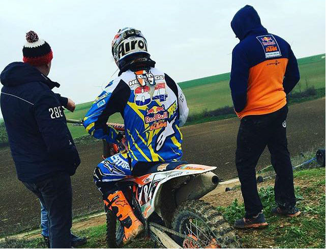 VÍDEO: Jeffrey Herlings já treina para 2016