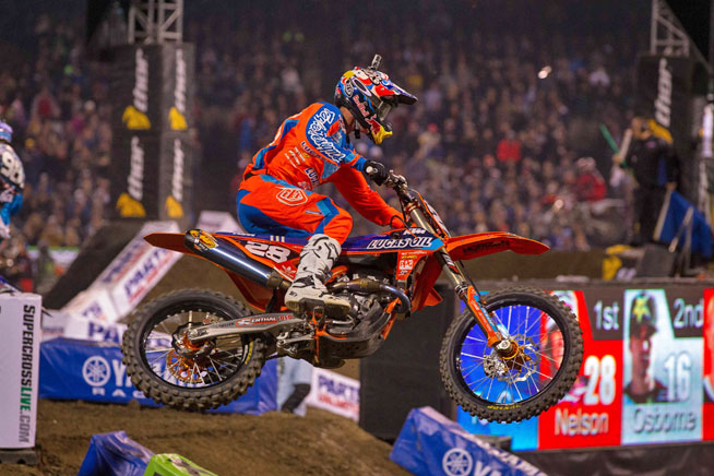 Jessy Nelson fora por tempo indeterminado