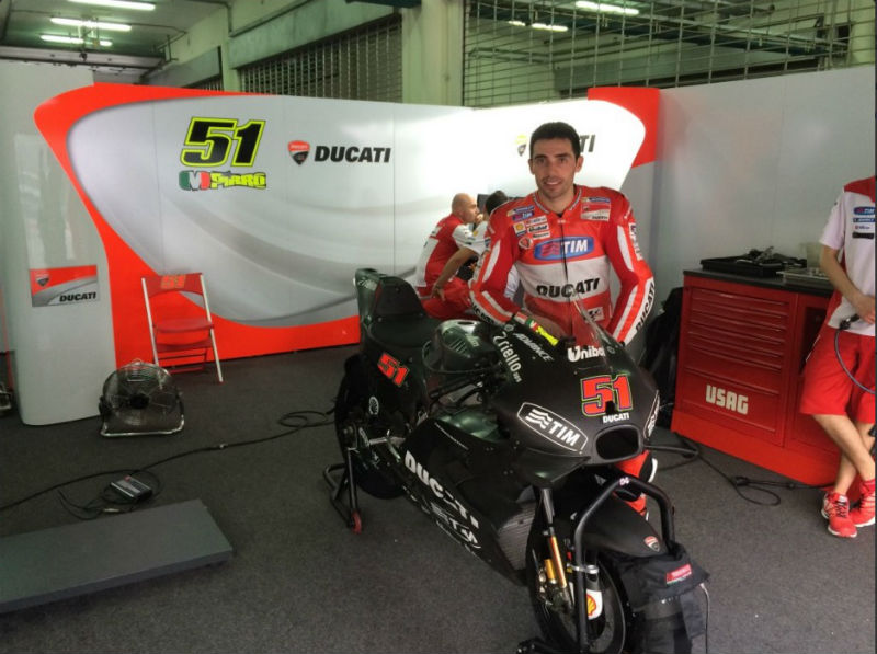 Michele Pirro apresenta Ducati GP16
