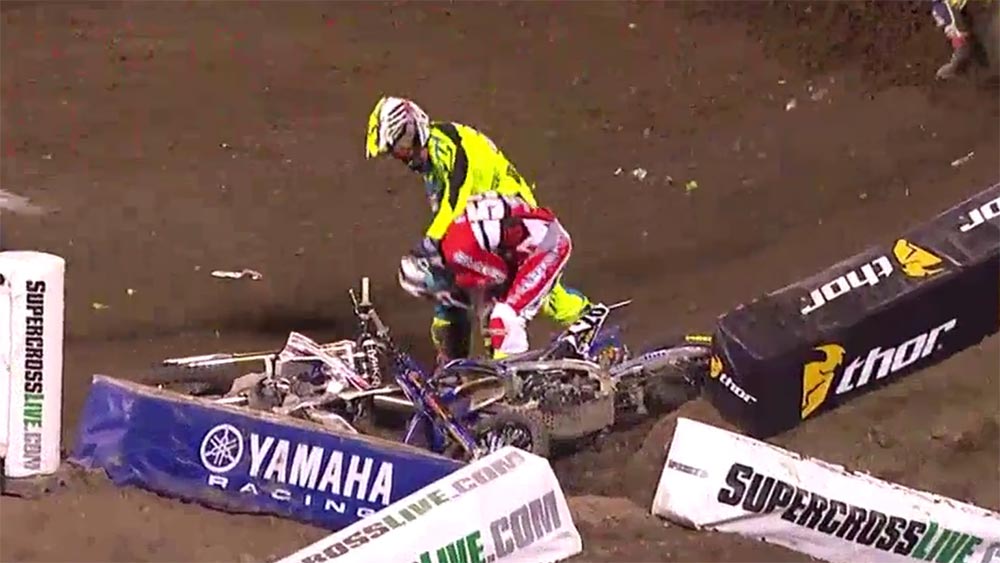 Boxe com capacete…