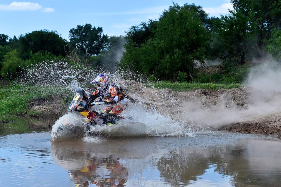 Toby Price lidera em CP2, Ruben Faria 3º, Paulo Gonçalves 5º