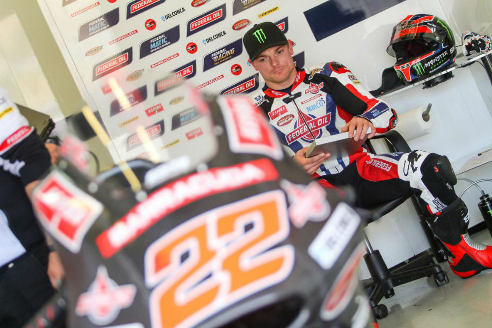 Sam Lowes cada vez mais adaptado à Kalex