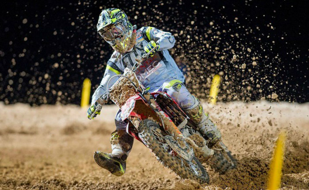 Gajser de Luxo vence no Qatar