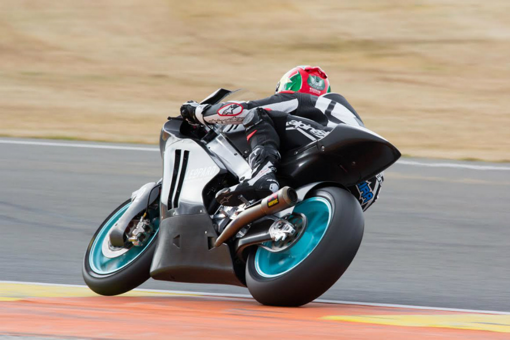 Miguel Oliveira fraturou dedo em Jerez