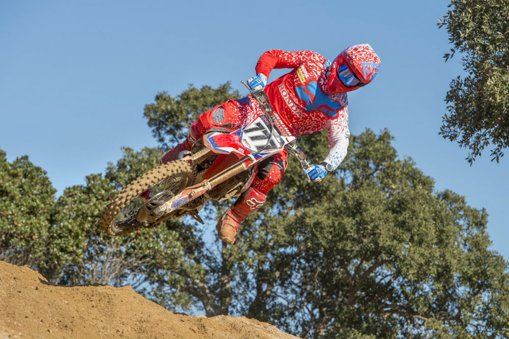 VÍDEO: Honda pronta para o arranque do MXGP