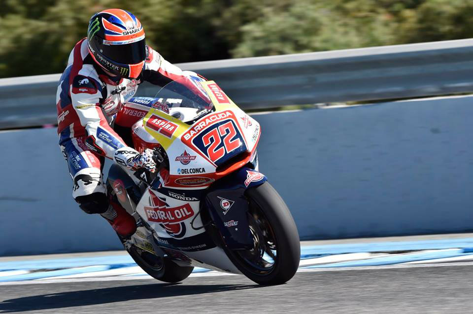 Sam Lowes continua na frente