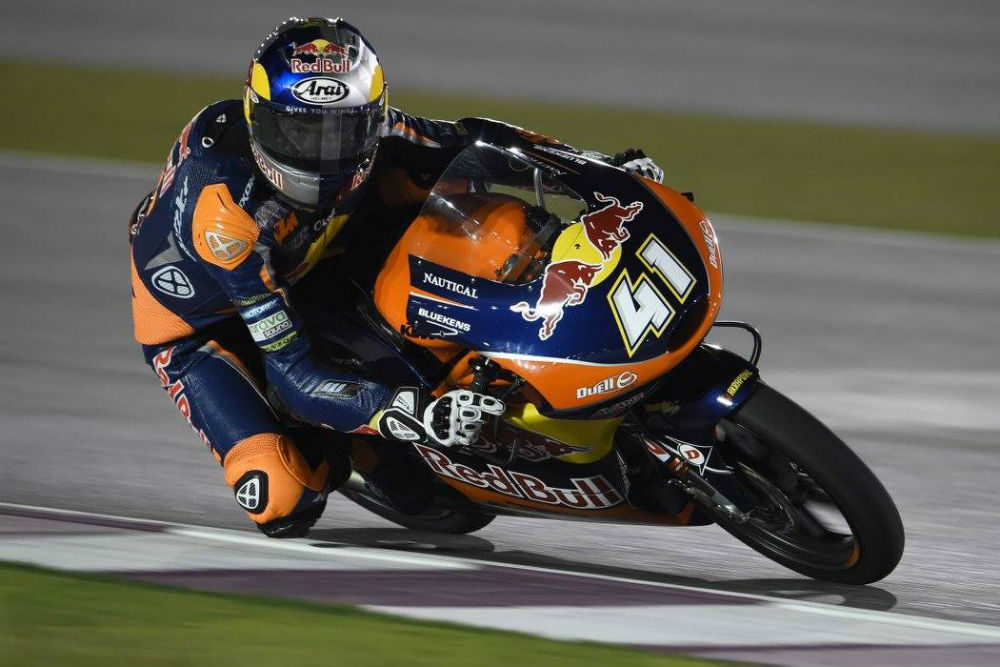 Brad Binder dita o ritmo em Losail