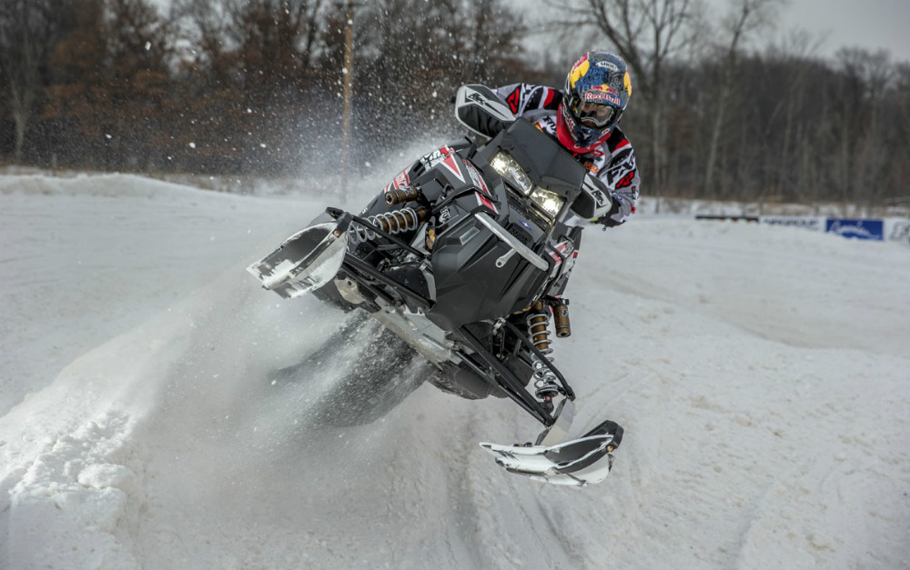 A corrida de motos de neve da Red Bull