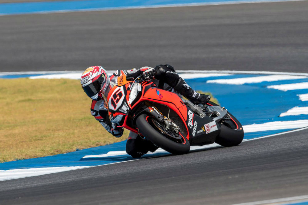 Alex de Angelis foi operado