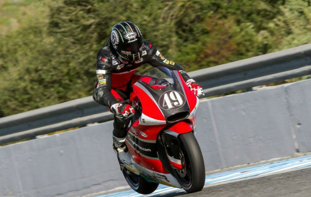 Axel Pons fecha Jerez na frente