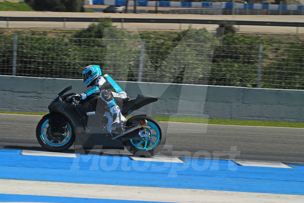 Oliveira 23º na primeira sessão do dia