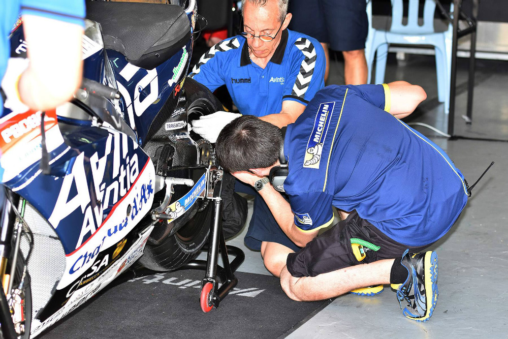 Pilotos do MotoGP continuam descontentes com Michelin