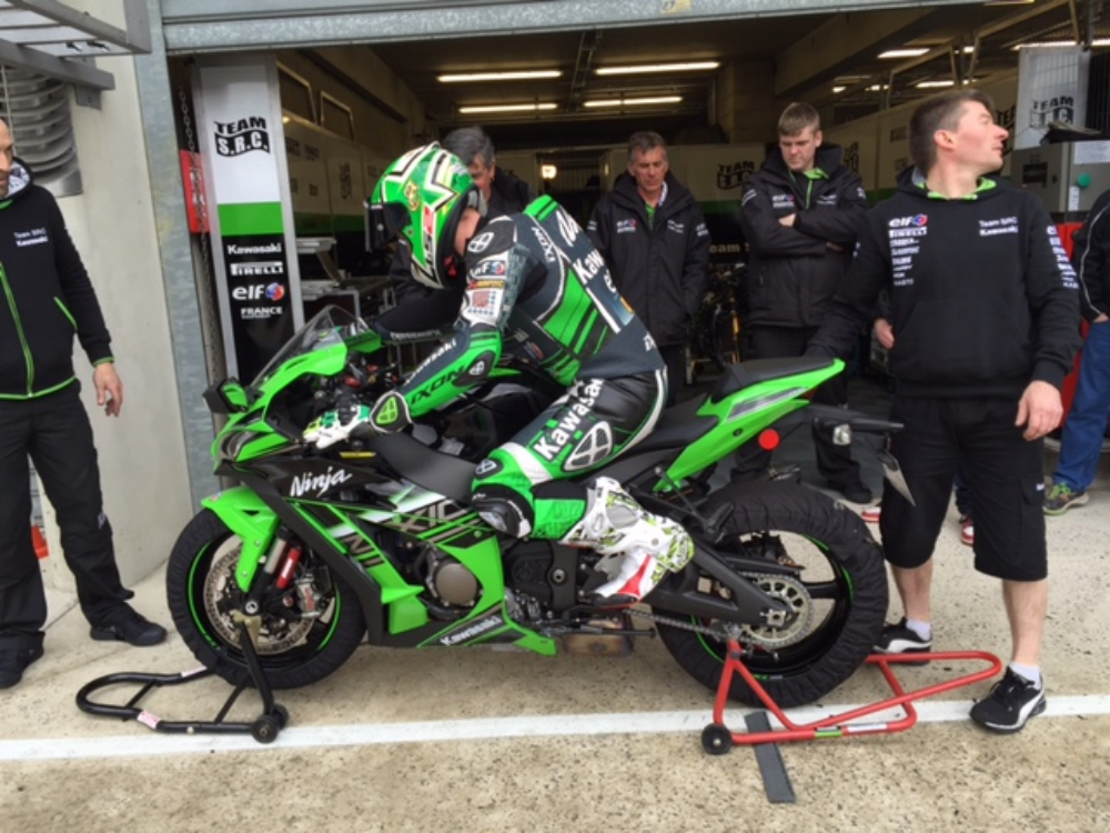 Kawasaki lidera treinos livres em Le Mans