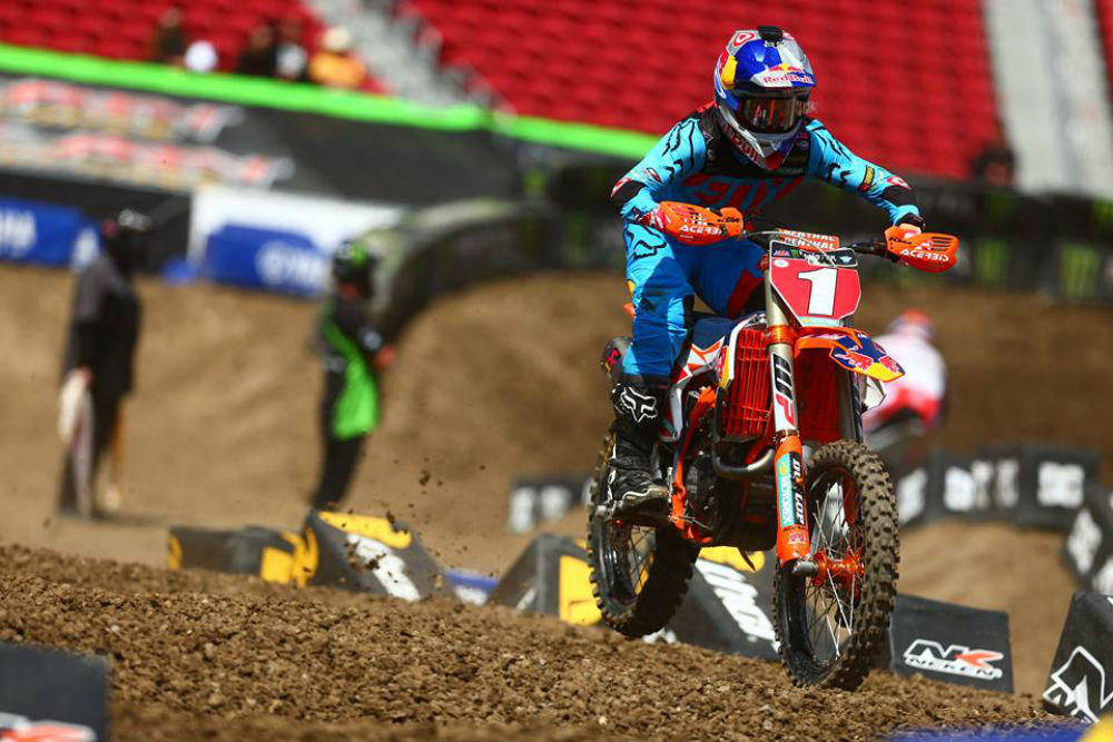 Dungey triunfa em Santa Clara