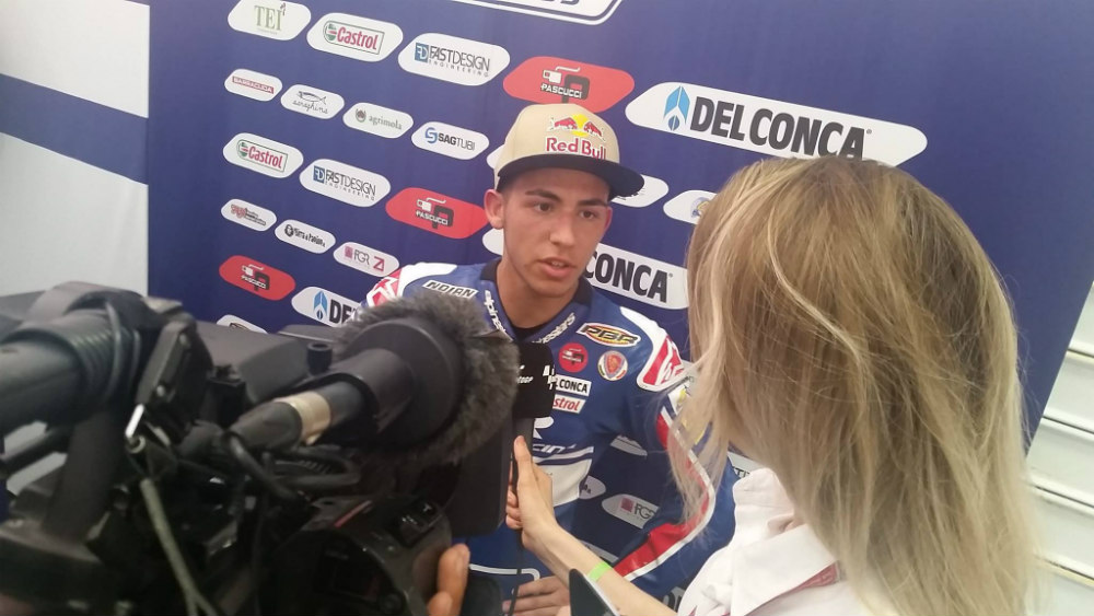 Italianos dominam treinos livres de Moto3