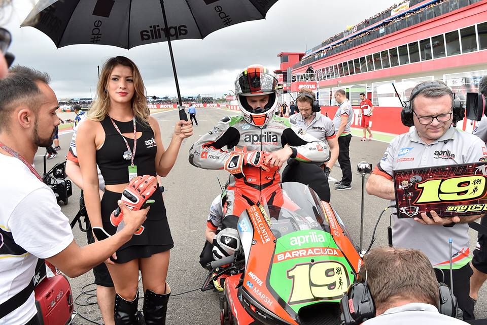 Incidente de Bautista provoca mudanças no pitlane