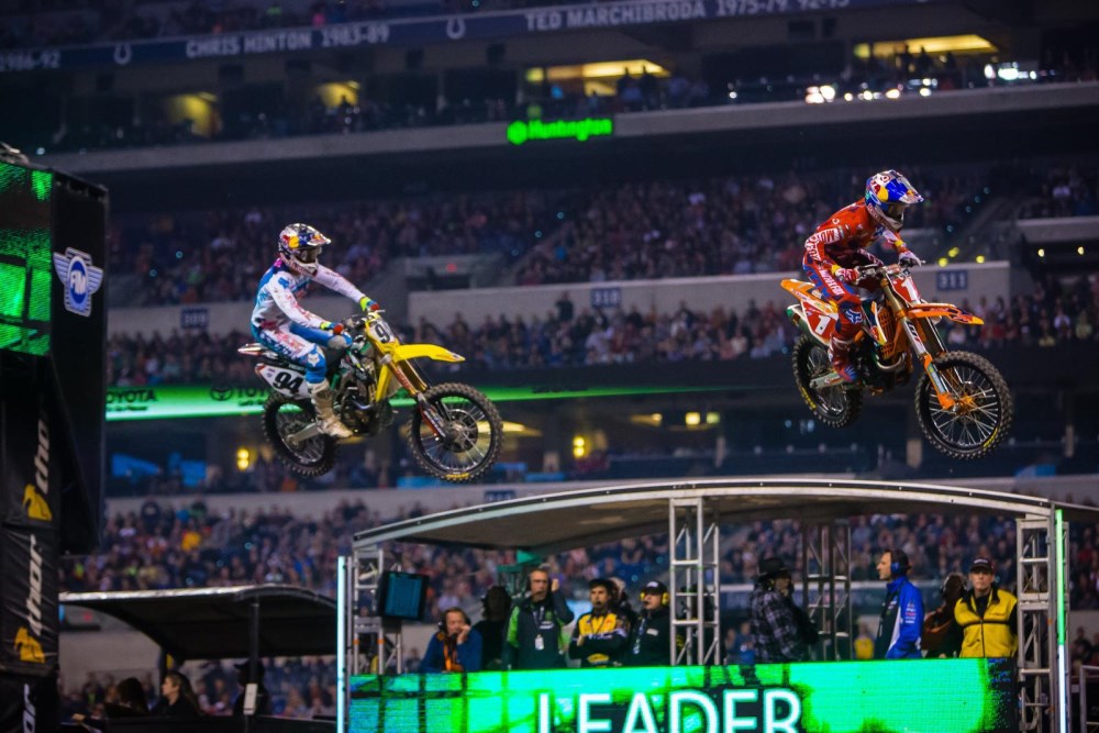 FOTOGALERIA: AS MELHORES IMAGENS DO AMA SX EM INDIANAPOLIS