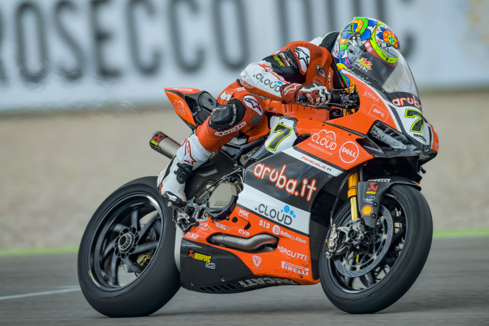 Davies: “Quero ficar mais perto de Rea”