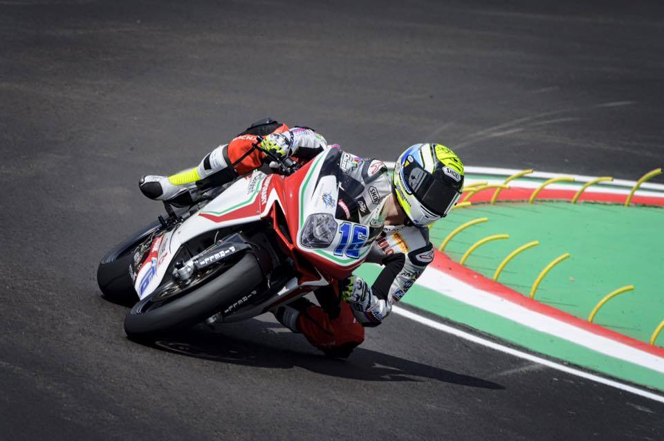 Jules Cluzel parte na frente nas Supersport