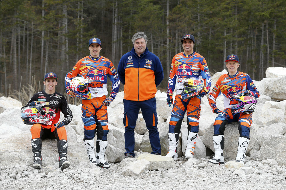 Farioli prolonga ligação à KTM