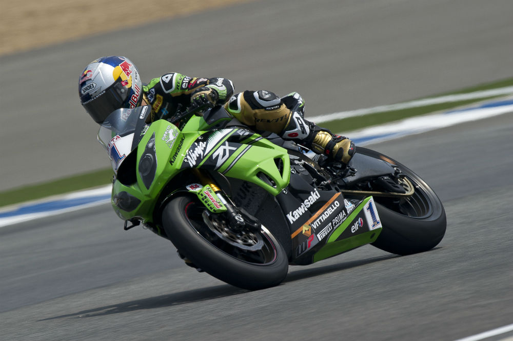 Sofuoglu arrasa em Aragón