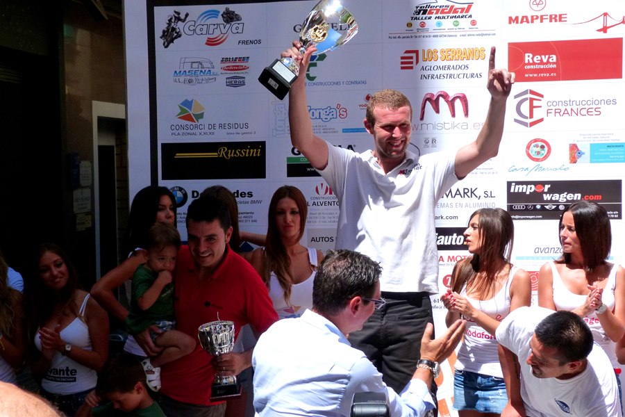 Valência batiza curva em honra de Bernat Martínez