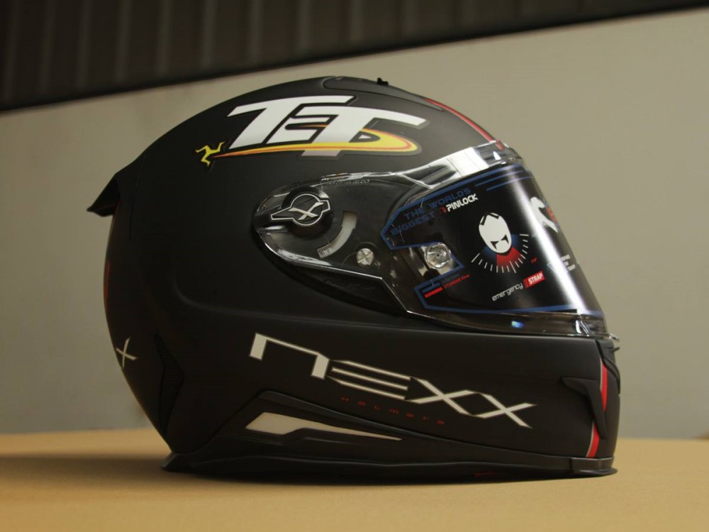 O capacete NEXX de André Pires para a Ilha de Man