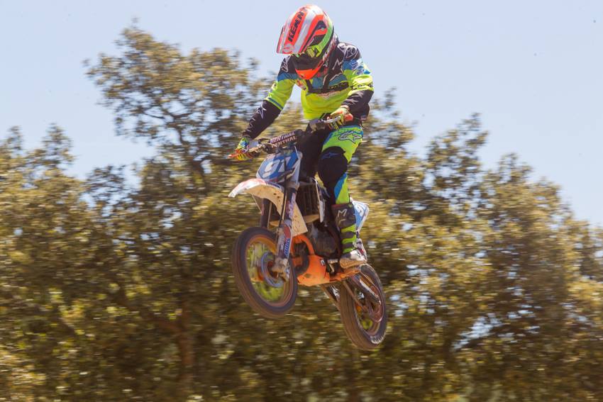 Fábio Costa recupera na Carneira