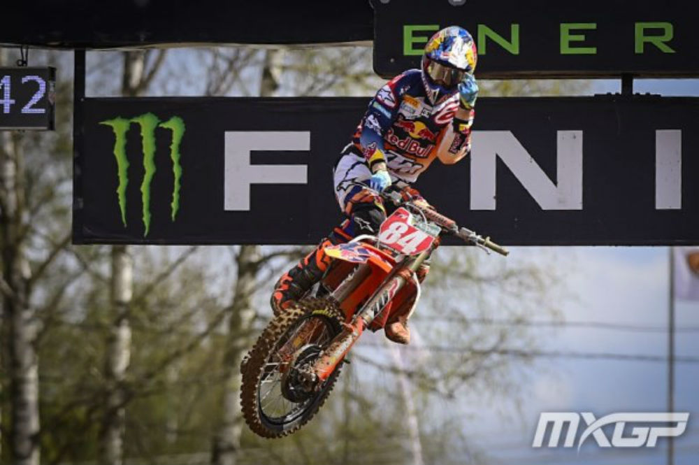 Herlings domina corrida de qualificação no GP da Alemanhã