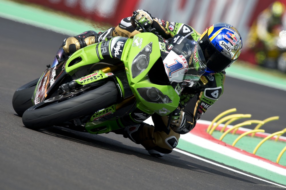 Sofuoglu na pole em Sepang