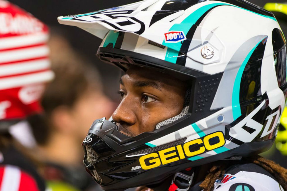 Malcolm Stewart fora do AMA MX