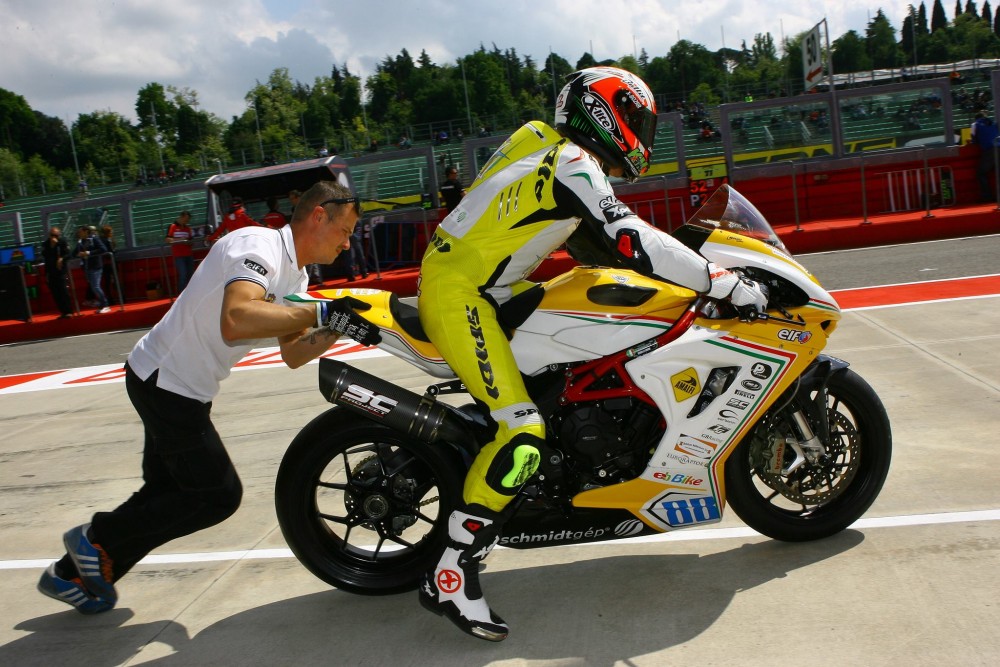 Schmidt Racing separa-se da MV Agusta