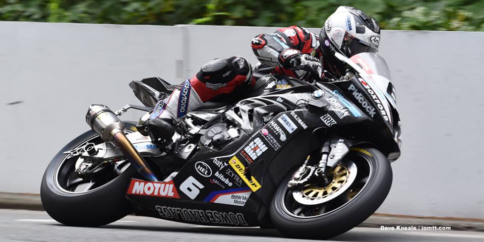 Michael Dunlop com triunfo histórico na Ilha de Man