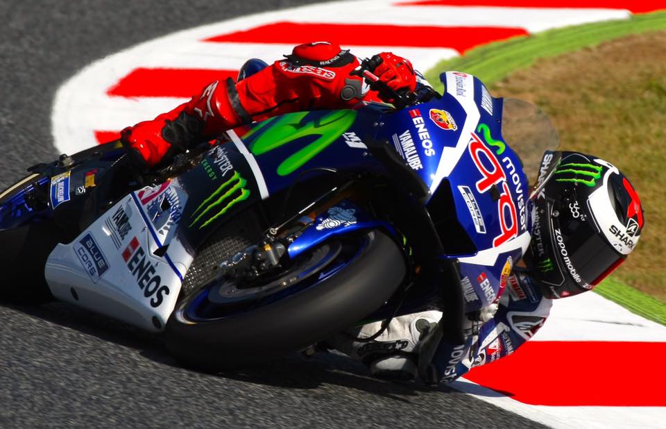 Jorge Lorenzo passa para a frente no MotoGP