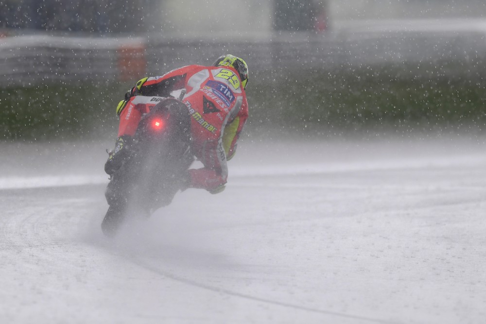 Iannone: “Podia ter lutado pelo pódio”