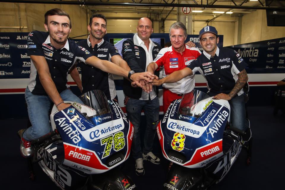 MotoGP: Avintia mantém Barberá e Baz para 2017