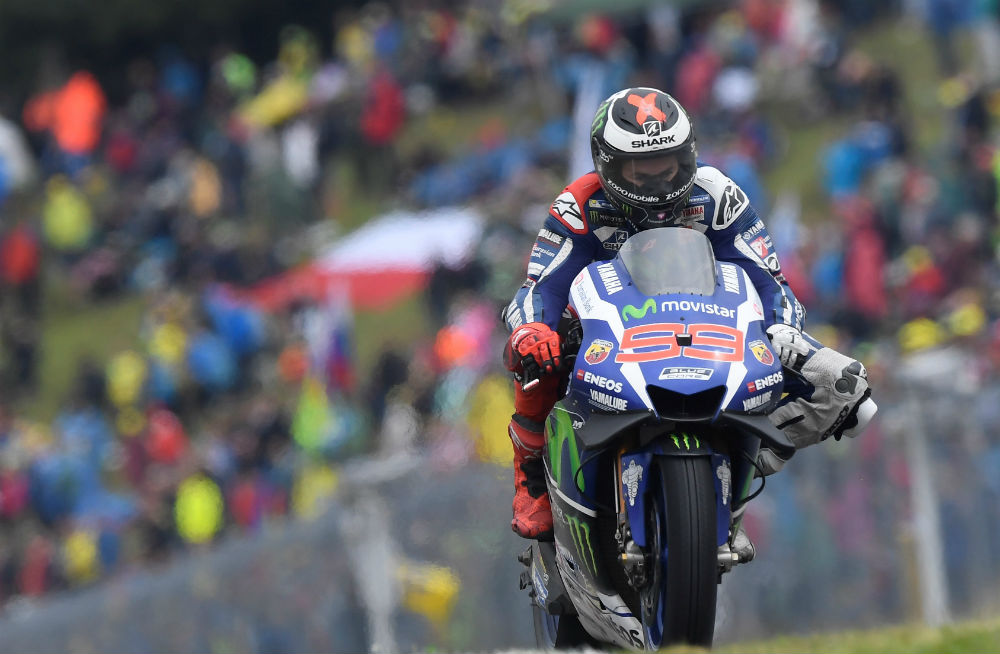 MotoGP – Lorenzo: “Tenho falhado nas provas com piso molhado”