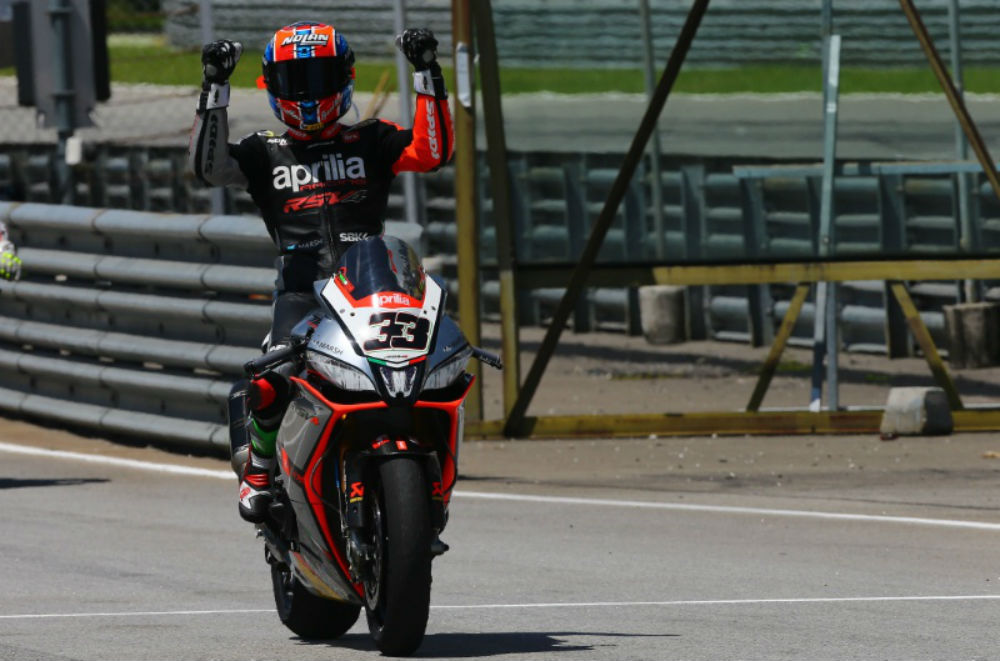 SBK: Aprilia regressa de forma oficial em 2017