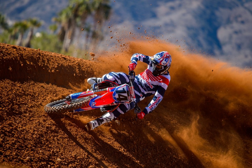 SX: Cole Seely renova com a Honda