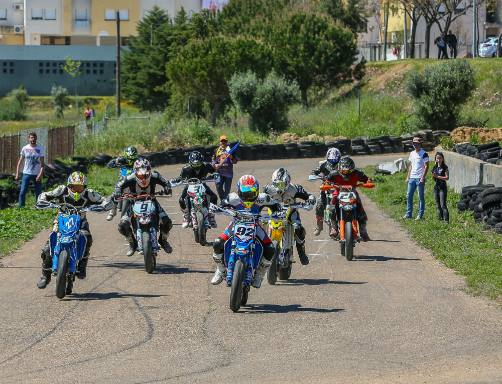 Supermoto: Federação obrigada a alterar calendário do nacional