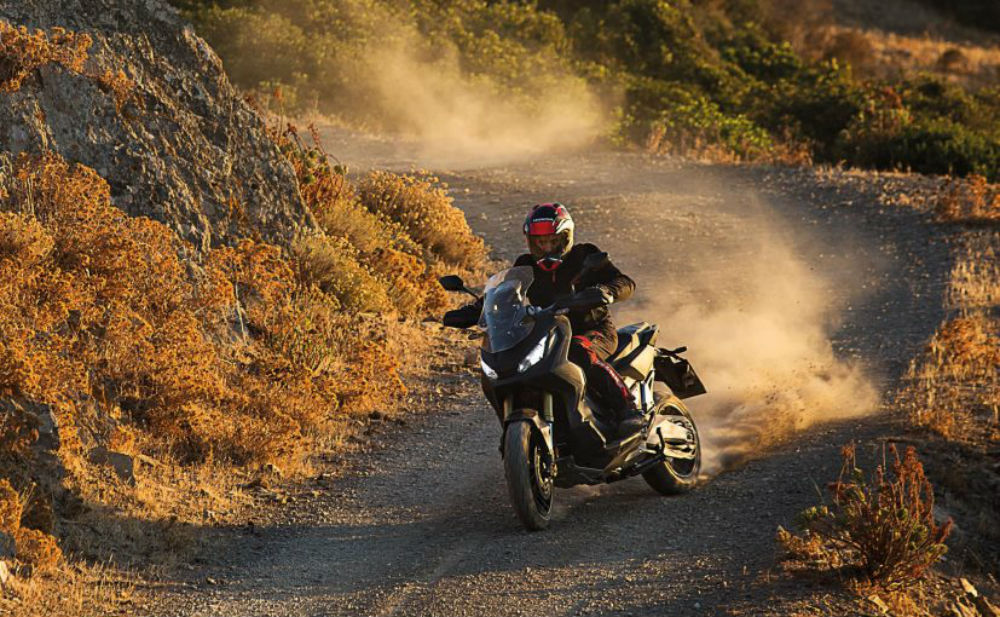 Honda Apresentou a X-ADV, a Scooter Off-road