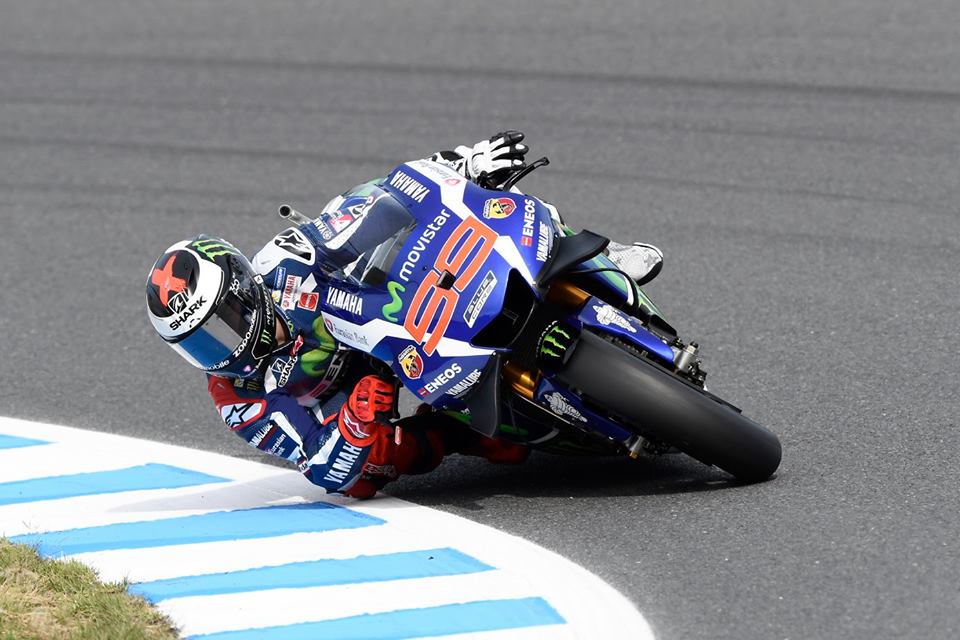 MotoGP: Jorge Lorenzo sofre aparatosa queda, mas sem consequências