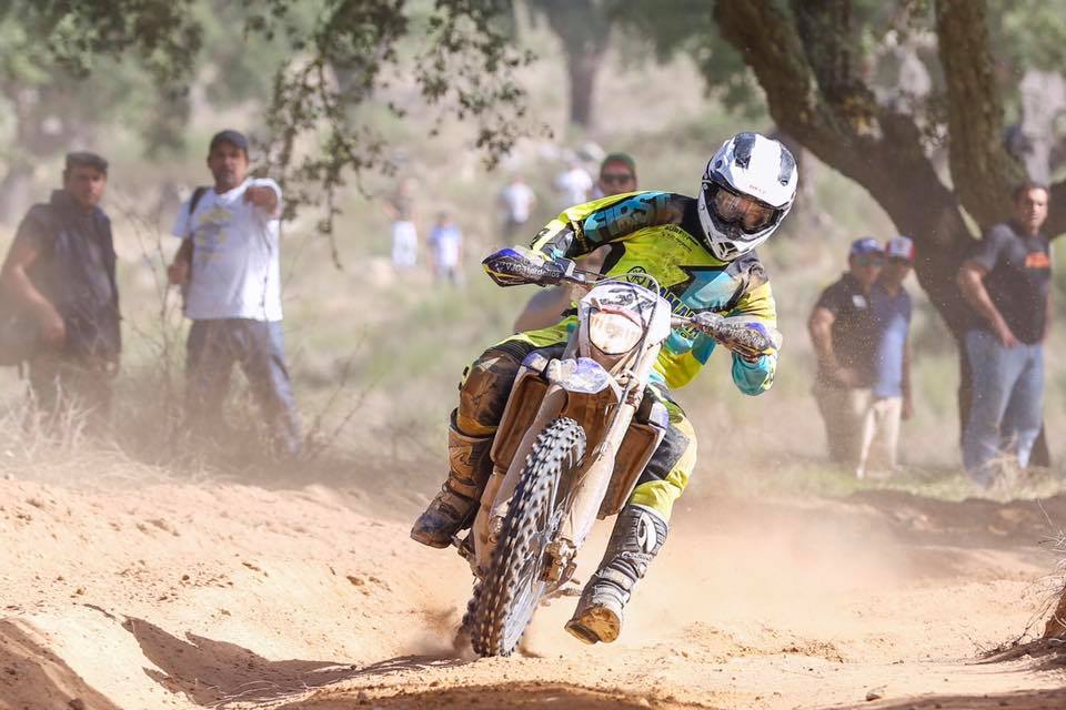 TT – Baja Portalegre: Luís Oliveira lidera, António Maio com problemas