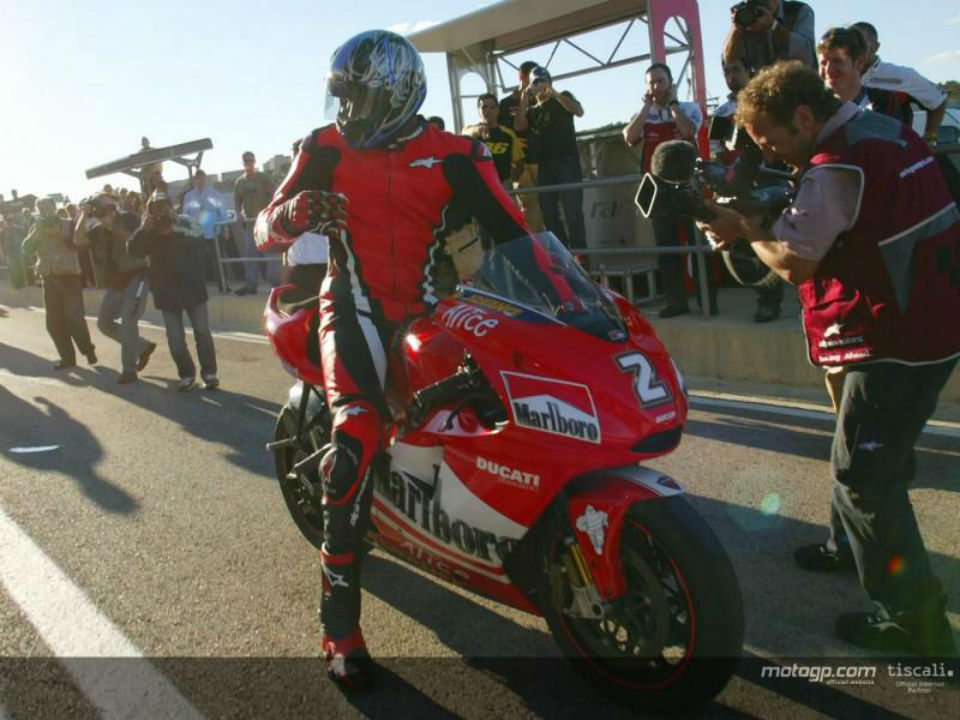 MotoGP: O dia em que Michael Jordan pilotou uma Ducati